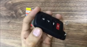 Pin khóa xe TOYOTA Innova hàng chính hãng sản xuất tại Japan 3V Maxcell