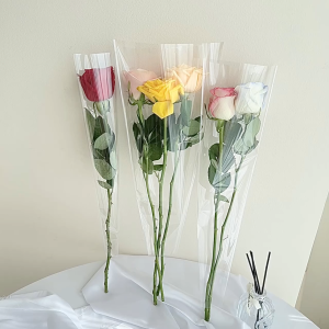 แผ่นใสพลาสติกห่อดอกไม้ พลาสติกห่อดอกไม้ OPP 50แผ่น/แพค แผ่นห่อดอกไม้ กระดาษห่อช่อดอกไม้