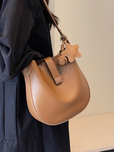 Fashionable Wide Strap Soft Leather Bucket Bag Womens Crossbody Bag Underarm Small Pack Vintage Spring Summer New Design
