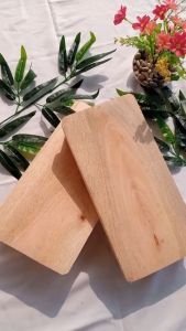 Talenan Duduk Polos: Media Alas Potong Dari Kayu