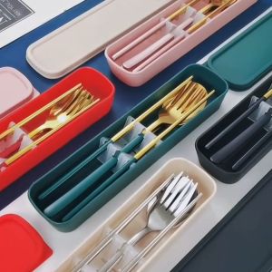 ชุดช้อนส้อม+ตะเกียบ ช้อนส้อมสเตนเลส ชุดอุปกรณ์รับประทานอาหาร พร้อมกล่องใส่อุปกรณ์แบบพกพา