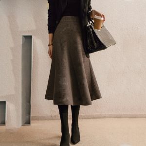 กระโปรงทรงเอเอวสูง ทรงเข้ารูป ผ้าโพลีเอสเตอร์ กระโปรงทรงเอ ลายสก็อต เทรนด์ย้อนยุค เดรสยาวปานกลาง กระโปรงทรงเอ