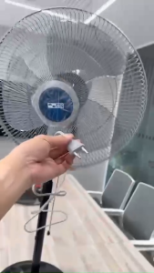 Quạt treo tường AC AWF03A163 (Hai Dây Dựt)