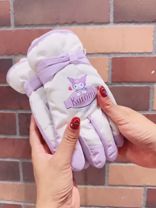 Kuromi Childrens Cold-Proof Thickened Gloves Extended Outdoor Skiing Sanrio Boys Play Snow Plus Velvet Thick Five-Fing