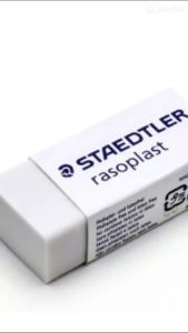 COMBO 2 Tẩy Chì Staedtler - 526 35F Màu Trắng - Tẩy rất sạch không để lại bụi và kéo thành dây.