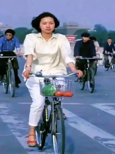 [Flying Pigeon Old Bicycle] 24-Inch 26-Inch Pneumatic Tire Solid Tire Male and Female Students Retro Old-Fashioned Bicycle