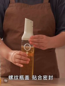 4pcs Kitchen Glass Oil Jar Automatic Open Oil Bottle Seasoning Container Leakproof Seasoning Bottle Oil Tank