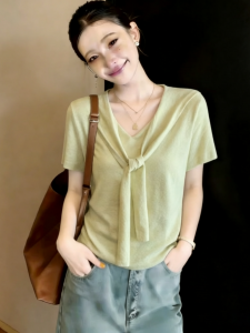 Slimming Pseudo Two-Piece V-Neck Short Sleeve T-Shirt
