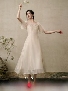 JK＆JS | Đầm cổ vuông vintage lụa có thêu eo cao phong cách sang trọng