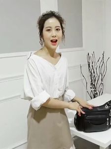 G2760 Tas Wanita Selempang Import 1Kg Muat 2Pcs - Calviero Collection