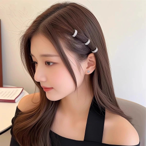round Metal Hair Clip Womens Diamond Hair Accessories Portable Simple Style Side Hair Grips Fashionable Hair Decorations