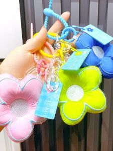 NALLCHEER พวงกุญแจผ้ากำมะหยี่สีสุด สร้างสรรค์สำหรับผู้หญิง กระเป๋าเป้สะพายหลังจี้ ขนาดเล็ก ให้ดูดี