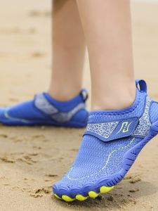 Anti-Slip Climbing Shoes for Elementary School Children Outdoor Professional Magic Tape Beginner Indoor Training Shoes Boys