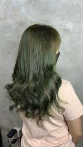 free peroxide [6/2 Dye Hair Dark Green+ peroxide 100ml] Dark Matt Green hair Color Dye Colour Cream dye permanent terus air friendly muslim pewarna rambut Hair Dye Color Cream Professional Hair Color Cream rambut hijau dark green dye hair dark matt blonde