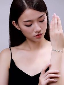 Clover Daimond Bracelet Adjustable Fashion Accessories Girl Charm Gift Jewelry Gelang Tangan Perempuan Ranta Gifti