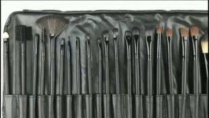 【Set Berus Mekap】Set Berus Mekap 24-dalam-1 Kit dengan Pouch 24pcs Set Kembara Makeup Berus Mekap Muka Pro Berus Kosmetik Kening Serbuk Bayangan Asas Pinceaux Alat Solek