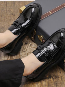 Crocodile Pattern Patented Leather Loafer Dress Shoes