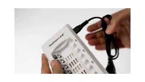 FAST DELIVERY Charger Baterai Fast Charging 8 Slot Universal for AA AAA Ni-MH NiCD dengan LED Light