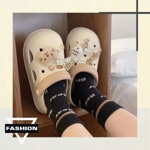 Pishopsเข้าใหม่ รองเท้าแตะหัวโตแฟชั่น งานดีมาก พื้นนิ่มสวมใส่สบาย มีหลายสีให้เลือก มาพร้อมตัวติดสุดน่ารัก น้ำหนักเบามาก ราคาคุ้มค่าสุดๆ ของมันต้องมีนะสาวๆ