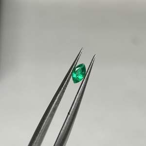 1850Eme2- ĐÁ NGỌC LỤC BẢO THIÊN NHIÊN ( thông số trong ảnh chụp) 0.185 Carat