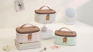 Cartoon Bear Large Storage Makeup & Toiletry Organizer Flip-Top Travel Bag RH2566