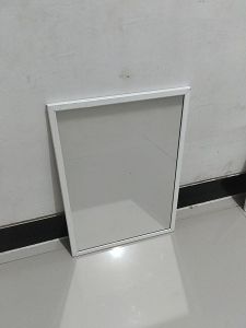 cermin dinding cermin rias ukuran 25cmx35cm list alumunium kaca tebal