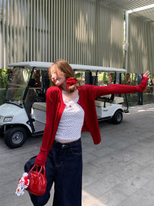 Knit Red Thin Fitted Outerwear Suitable for Early Autumn
