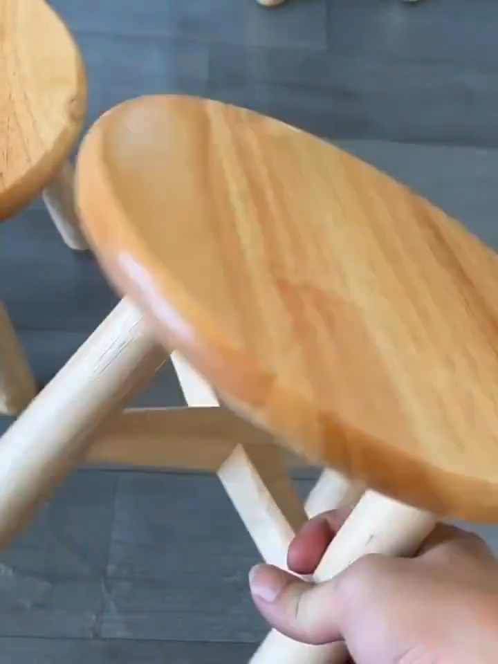 เก้าอี้เปลี่ยนรองเท้าที่ทันสมัยเรียบง่าย 25cmเก้าอี้สตูลสูง เก้าอี้ไม้ขนาดเล็กสำหรับเด็ก โต๊ะกาแฟเก้าอี้เตี้ย