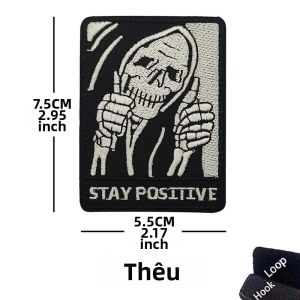 Memento Mori Skull Chiến Thuật Thêu Hình Thêu Huy Hiệu Giữ Tinh Thần Lạc Quan Với Móc & Vòng Dán Cho Ba Lô Quân Sự Nhãn Dán Polyester 3D Handmade Thân Thiện Với Môi Trường