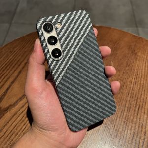 Carbon Fiber Dual-Tone Splice Diagonal Stripe Black White Ultra-Thin Samsung S23+ Phone Case Full Cover Hard Shell Anti-Fall for Men Business