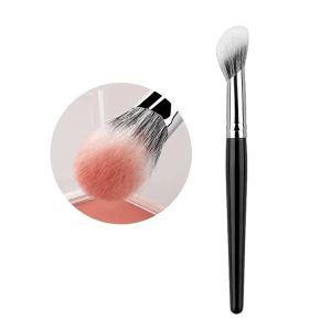 1/2PCS Peach Heart Blusher Brush - Precision Flat Applicator for Powder/Cream/Liquid Vegan & Cruelty-Free Makeup Tool