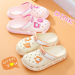 รองเท้าแตะรูรูปการ์ตูนสำหรับผู้หญิงในช่วงฤดูร้อน รองเท้าแตะระบายอากาศได้ดี รองเท้าแตะสำหรับใช้ในบ้าน รองเท้าแตะกันลื่นในห้องน้ำ รองเท้าแตะสำหรับใส่กลางแจ้ง