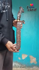 Pisau Badik Baja Golsem & Pisau Sembelih Baja Per Kayu