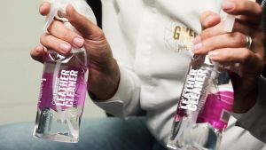 GYEON Q² LEATHER COAT 500 ML. น้ำยาเคลือบเบาะหนัง ป้องกันการเกิดคราบต่างๆ  คราบครีม และสีกางเกง