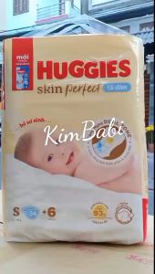 Tã Dán sơ sinh Huggies S54+6 miếng tràm trà mới (4-8kg)