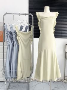 Elegant Summer New Style Womens Satin Halter Dress with Lace Trim Long Skirt Ladylike Fashion Irregular Hemline Sleeveless