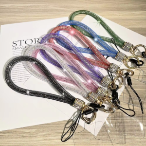 Hiny Crystal Mobile Phone Wrist Straps / Glitter Rhinestone Decorated Phone Charm Lanyards / Multi-Purpose Luxury Anti-Loss Keychain / Trendy Fashion Ornament Accessories for Daily Matching and Phone Anti-Drop Protection