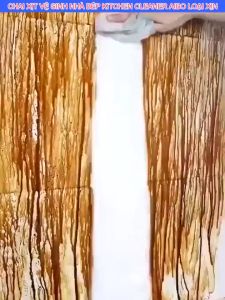 Bình Xịt Bọt Tuyết gột rửa Siêu Sạch Màu Cam Kitchen Cleaner phòng bếp 500ml