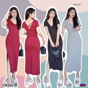 P20018 เดรสยาว คอวีแขนสั้น ผ้ายืดเรย่อน สีพื้น