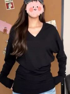 Áo Thun Dài Tay Màu Đen Cổ Chữ V Cỡ Lớn Cho Nữ Mùa Thu Đông Mới Ôm Eo Thon Gọn Thiết Kế Lười Biếng Áo Sơ Mi Cơ Bản