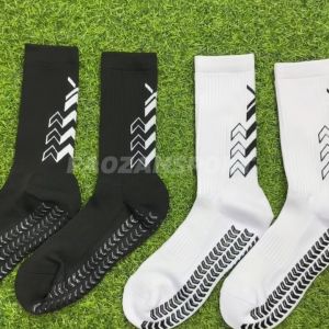 Satu Paket Kaos Kaki Anti Slip Fox Sebetis Warna Hitam Putih Kaoskaki Futsal Sepakbola All Size