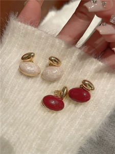 Elegant French Lazy Style Ear Cuff Minimalist Design Luxury Sensation Vintage Atmosphere Simple Match All round Ear Jewelry