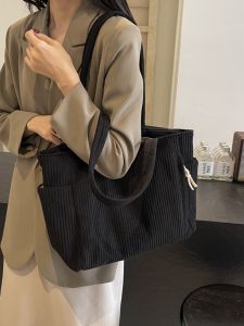 Large Capacity Commuter Shoulder Bag: A Versatile Pure Color Tote for Casual Work