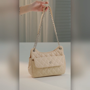 Túi Yuumy (Thời trang nữ da chần bông phối dây xích size 24 - Túi đeo chéo da Seasand YN241)