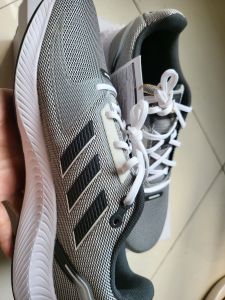 Giày Sneaker Thể Thao Nam Running Falcon 2.0 size 425( Miễn trả lại do đổi ý hay không mang vừa)