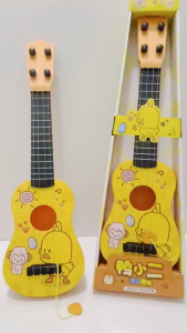 (SIZE TO) Đồ Chơi Âm Nhạc Đàn Ghita Ukulele Hình Vịt Vàng Đáng Yêu Cho Bé Trai Bé GáiGiúp Bé Phát Triển Kỹ Năng Âm Nhạc    Đồ Chơi Đàn Ghi ta Cho Bé Vừa Chơi Vừa Học Phát Triển Trí Tuệ  - Chất liệu: nhựa    - Chiếc đàn với mẫu mã bắt mắt tư