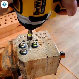 Máy chuyên vít pin cầm tay KHÔNG CHỔI THAN DWT 20V máy bắn vít bắn tôn siêu mạnh mẽ bảo hành 12 tháng