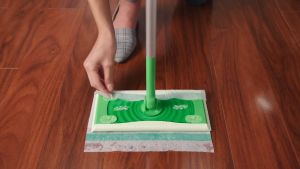 [Nội địa Đức] Cây lau nhà 2 in 1 lau khô và ướt tiện dụng sạch vết bẩn không dùng xô thay khăn dễ dàng SWIFFER đủ size