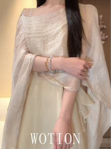 Wo Tion | Elegant Champagne Knitted Cape Shawl