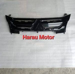 Grille Radiator Mitsubisi Expander Cross 2018 up Warna Hitam
